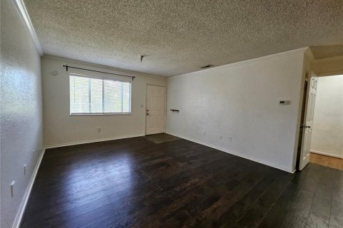 Condo in Saint Petersburg, Florida, 2 bedrooms № 2115536 - photo 4