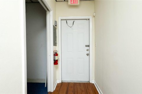 Снять в аренду коммерческую недвижимость в Сент-Питерсберг, Флорида 211.82м2, № 1916878 - фото 14