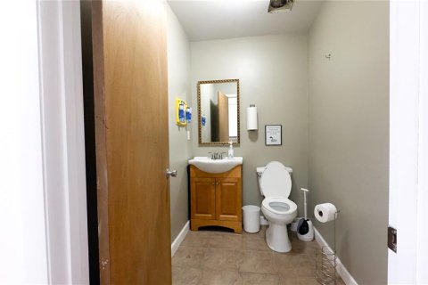 Снять в аренду коммерческую недвижимость в Сент-Питерсберг, Флорида 211.82м2, № 1916878 - фото 17