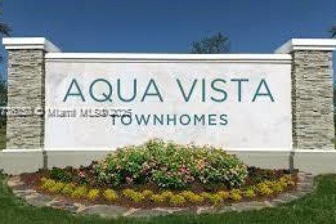 Touwnhouse à vendre à North Miami Beach, Floride: 3 chambres, 104.33 m2 № 1693591 - photo 19