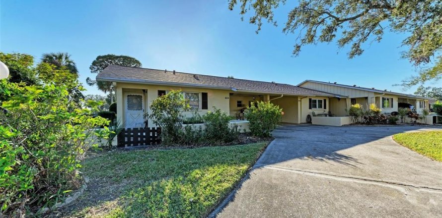 Villa ou maison à Bradenton, Floride 2 chambres, 103.86 m2 № 1829721