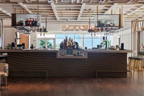 Снять в аренду кондоминиум в Майами-Бич, Флорида 1 спальня, 61.5м2, № 1957909 - фото 22