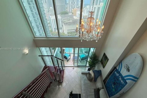 Condominio en alquiler en Miami, Florida, 1 dormitorio, 91.14 m2 № 2056388 - foto 14