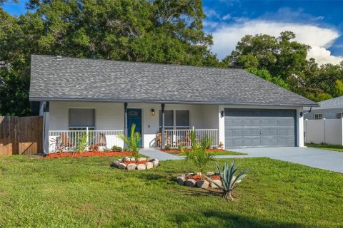 House in Clearwater, Florida 3 bedrooms, 141.4 sq.m. № 2423963 - photo 2