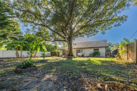 House in Clearwater, Florida 3 bedrooms, 141.4 sq.m. № 2423963 - photo 28