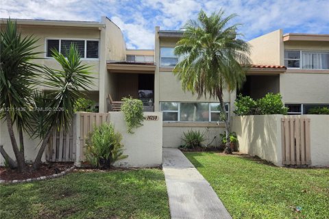 Touwnhouse à Miami, Floride 3 chambres, 136.66 m2 № 2436124
