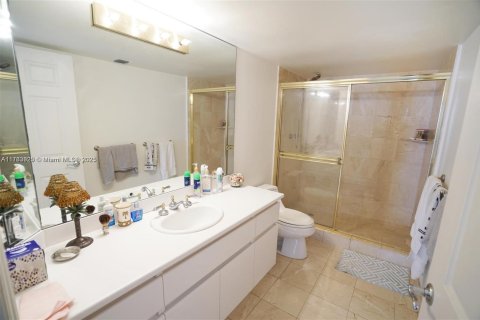 Condominio en alquiler en Sunny Isles Beach, Florida, 2 dormitorios, 160.72 m2 № 1935414 - foto 9