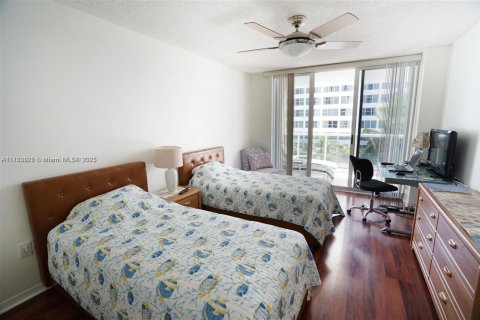 Condominio en alquiler en Sunny Isles Beach, Florida, 2 dormitorios, 160.72 m2 № 1935414 - foto 8