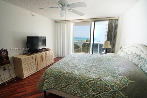 Condominio en alquiler en Sunny Isles Beach, Florida, 2 dormitorios, 160.72 m2 № 1935414 - foto 11