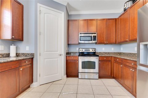 Townhouse in Tampa, Florida 3 bedrooms, 200.11 sq.m. № 1649227 - photo 10