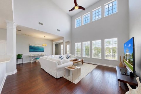 House in Apollo Beach, Florida 4 bedrooms, 329.62 sq.m. № 2123649 - photo 20