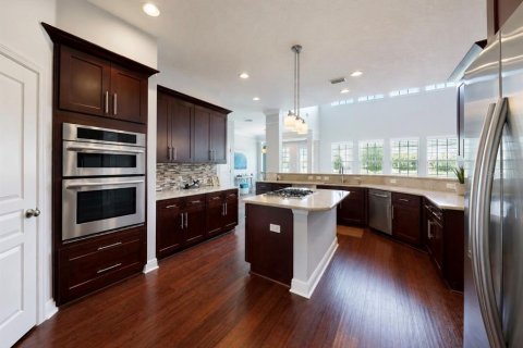House in Apollo Beach, Florida 4 bedrooms, 329.62 sq.m. № 2123649 - photo 30