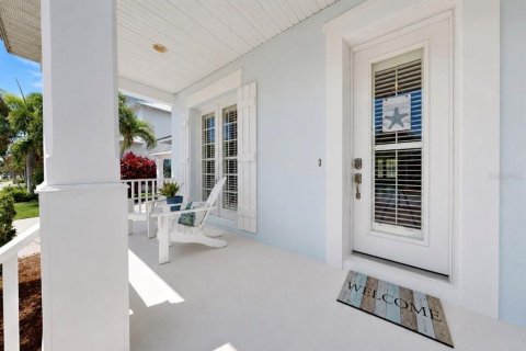 House in Apollo Beach, Florida 4 bedrooms, 329.62 sq.m. № 2123649 - photo 8