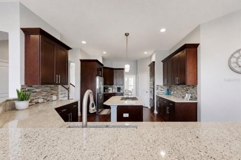 House in Apollo Beach, Florida 4 bedrooms, 329.62 sq.m. № 2123649 - photo 24