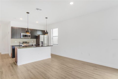 Adosado en venta en Kissimmee, Florida, 3 dormitorios, 127.46 m2 № 1907194 - foto 19