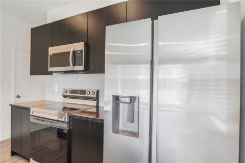 Adosado en venta en Kissimmee, Florida, 3 dormitorios, 127.46 m2 № 1907194 - foto 18
