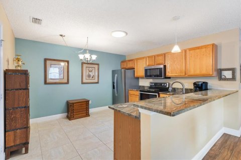 Villa ou maison à vendre à The Villages, Floride: 2 chambres, 107.4 m2 № 2426944 - photo 13