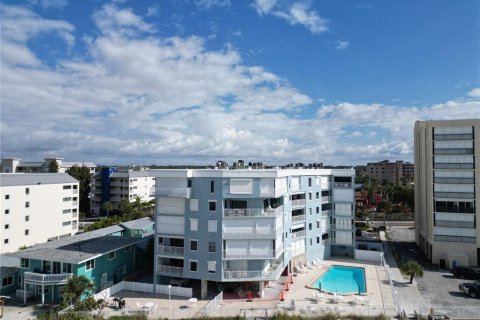 Copropriété à vendre à Indian Shores, Floride: 2 chambres, 104.52 m2 № 2094490 - photo 26