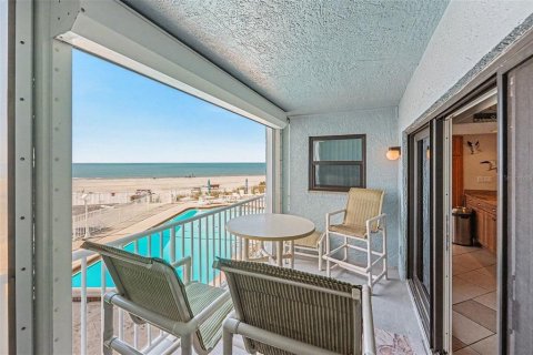 Copropriété à vendre à Indian Shores, Floride: 2 chambres, 104.52 m2 № 2094490 - photo 3