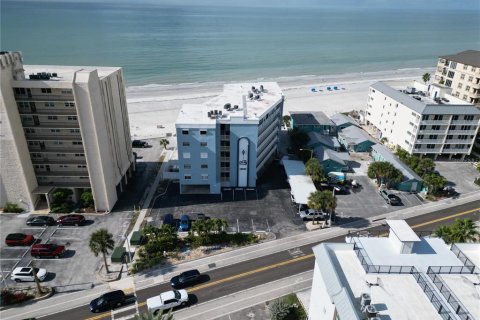 Copropriété à vendre à Indian Shores, Floride: 2 chambres, 104.52 m2 № 2094490 - photo 29