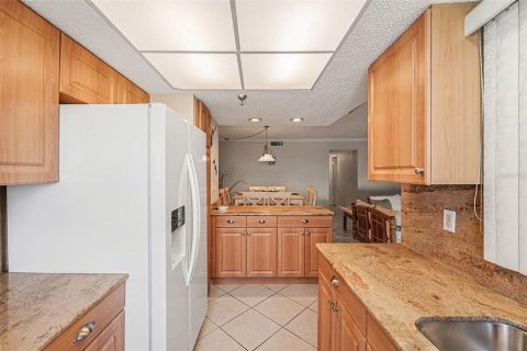 Copropriété à vendre à Indian Shores, Floride: 2 chambres, 104.52 m2 № 2094490 - photo 10