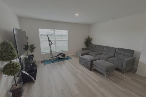 Villa ou maison à louer à Ocala, Floride: 4 chambres, 169.83 m2 № 2425429 - photo 8