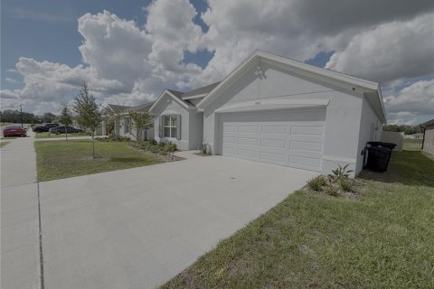 Villa ou maison à louer à Ocala, Floride: 4 chambres, 169.83 m2 № 2425429 - photo 2