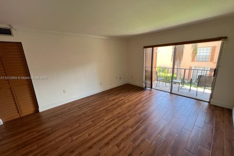 Copropriété à vendre à Miami Lakes, Floride: 1 chambre, 62.43 m2 № 1969266 - photo 2