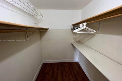 Copropriété à vendre à Miami Lakes, Floride: 1 chambre, 62.43 m2 № 1969266 - photo 15