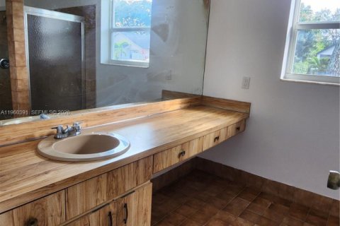 House in Cooper City, Florida 3 bedrooms, 137.87 sq.m. № 2020370 - photo 11