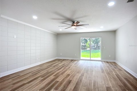 Appartement à louer à Brandon, Floride: 2 chambres, 92.9 m2 № 1884201 - photo 8