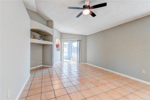 Villa ou maison à vendre à Wesley Chapel, Floride: 3 chambres, 123 m2 № 2149954 - photo 27