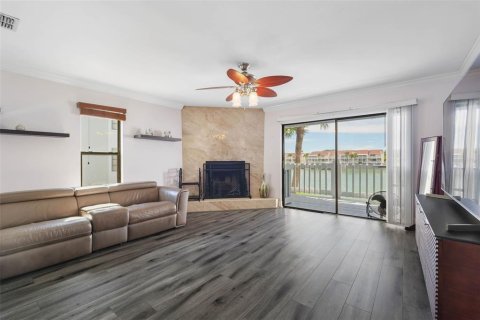 Купить таунхаус в Трежер-Айленд, Флорида 3 комнаты, 134.71м2, № 2347338 - фото 8