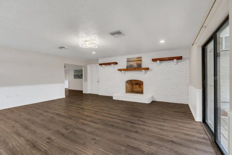 Villa ou maison à vendre à Polk City, Floride: 3 chambres, 188.22 m2 № 1825448 - photo 16