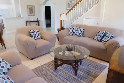 House in Davenport, Florida 5 bedrooms, 217.21 sq.m. № 2195456 - photo 12