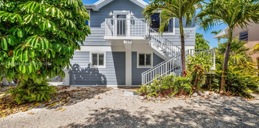Villa ou maison à Islamorada, Village of Islands, Floride 4 chambres, 167.22 m2 № 2018737