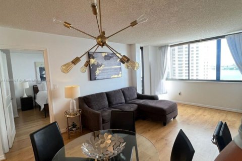 Copropriété à vendre à Miami, Floride: 1 chambre, 59.46 m2 № 1850395 - photo 2