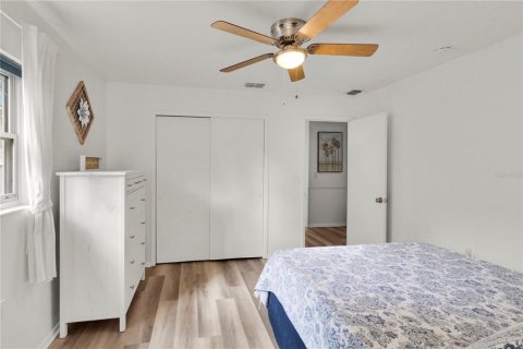 House in Orlando, Florida 2 bedrooms, 95.88 sq.m. № 2396337 - photo 17