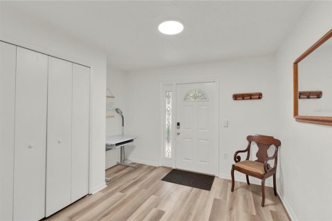 House in Orlando, Florida 2 bedrooms, 95.88 sq.m. № 2396337 - photo 11