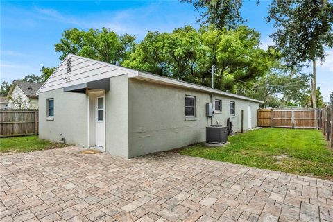House in Orlando, Florida 2 bedrooms, 95.88 sq.m. № 2396337 - photo 3
