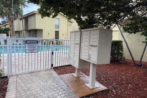 Copropriété à vendre à Coral Springs, Floride: 2 chambres, 125.42 m2 № 1947007 - photo 30