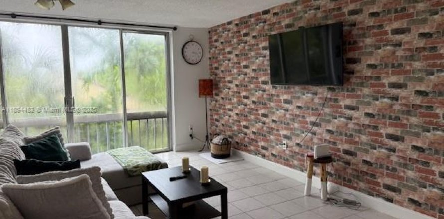 Condo à Coral Springs, Floride, 2 chambres  № 1947007