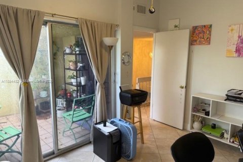 Copropriété à vendre à Coral Springs, Floride: 2 chambres, 125.42 m2 № 1947007 - photo 19