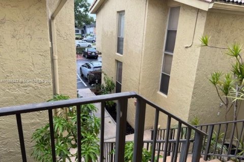 Copropriété à vendre à Coral Springs, Floride: 2 chambres, 125.42 m2 № 1947007 - photo 24