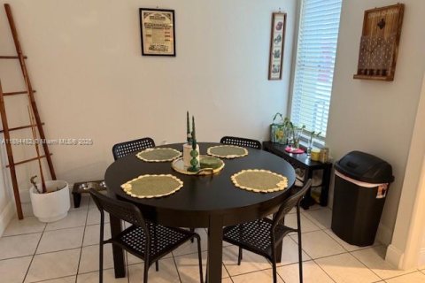 Copropriété à vendre à Coral Springs, Floride: 2 chambres, 125.42 m2 № 1947007 - photo 8