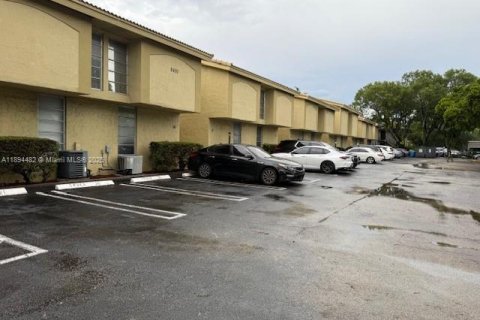 Copropriété à vendre à Coral Springs, Floride: 2 chambres, 125.42 m2 № 1947007 - photo 29