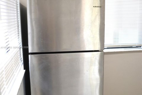 Apartment in Miami, Florida 1 bedroom, 394.28 sq.m. № 2042741 - photo 5