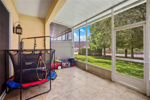 Townhouse in Clearwater, Florida 3 bedrooms, 176.51 sq.m. № 2105277 - photo 23