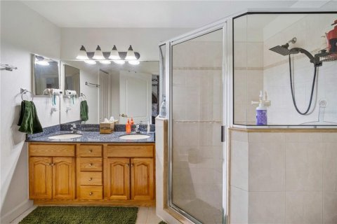 Townhouse in Clearwater, Florida 3 bedrooms, 176.51 sq.m. № 2105277 - photo 18