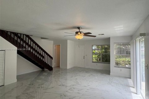 Adosado en alquiler en North Lauderdale, Florida, 2 dormitorios, 115.48 m2 № 1970034 - foto 3